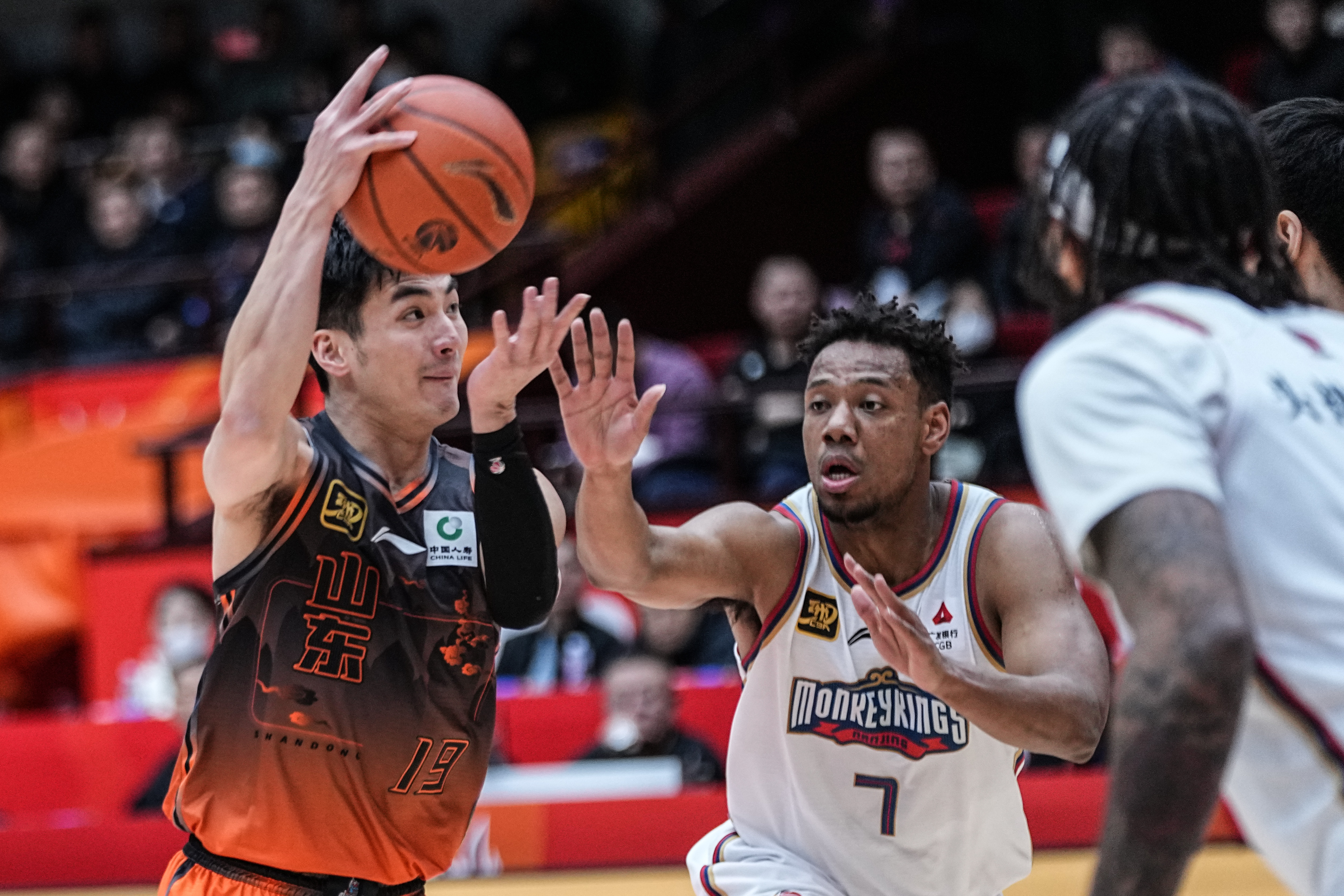 赛前突围战来临,山东男篮围绕葡超豪取连胜,质疑声仍在,球队文化再被提及的简单介绍 赛前突围战来临,山东男篮围绕葡超豪取连胜,质疑声仍在,球队文化再被提及的简单介绍