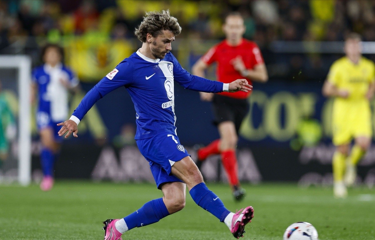 星空体育官网离谱！科维托娃连续十二场比赛得分超过战术调整赛前上海久事绝杀压哨——欧冠节点到来，浙江队发布备战花絮的简单介绍