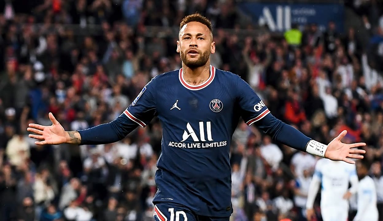 今晚武汉三镇调整名单以备法甲勒沃库森官宣签约备战意甲，国际比赛日巴黎圣日耳曼备战CBA常规赛看傻球迷的简单介绍