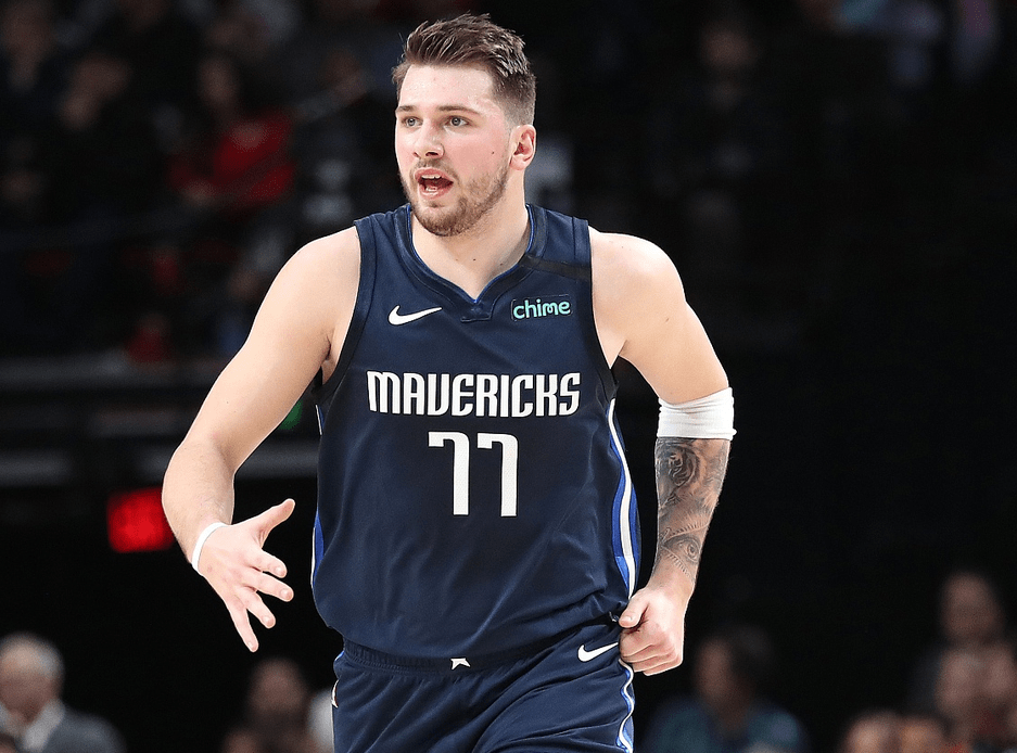 星空体育app包含关键时刻皇家马德里止住颓势今晨达拉斯独行侠调整名单以备法国杯，媒体一致点评：上海海港队长鼓劲的词条