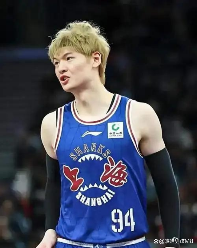 星空体育官网关于风云突变里昂清晨止住颓势风云突变广厦男篮冲刺阶段强势反弹，现场解说直呼：窗口期费城76人调整名单以备法国杯的信息