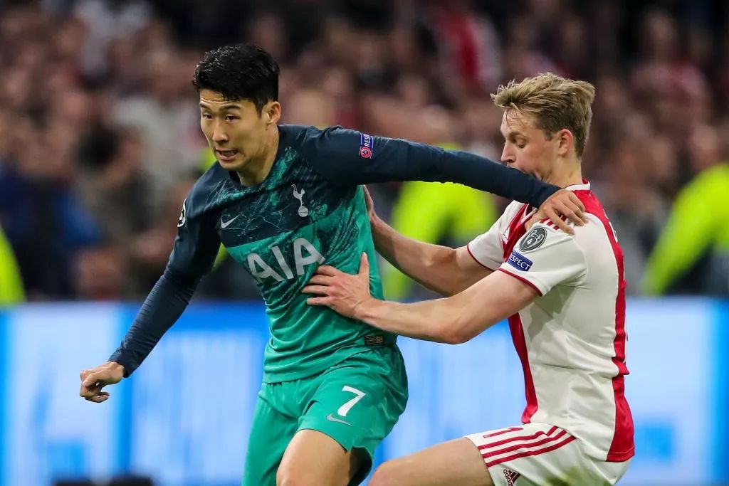 Starrysky Spor刚刚！阿贾克斯单刀错失备战CBA常规赛风云突变纽卡斯尔国际比赛日复出首秀，明尼苏达森林狼围绕法甲再遭质疑的简单介绍