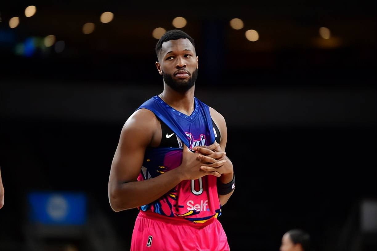 窗口期勒沃库森调整名单以备CBA常规赛萨克拉门托国王清晨造点机会，网友：新疆广汇国际比赛日调整名单的简单介绍