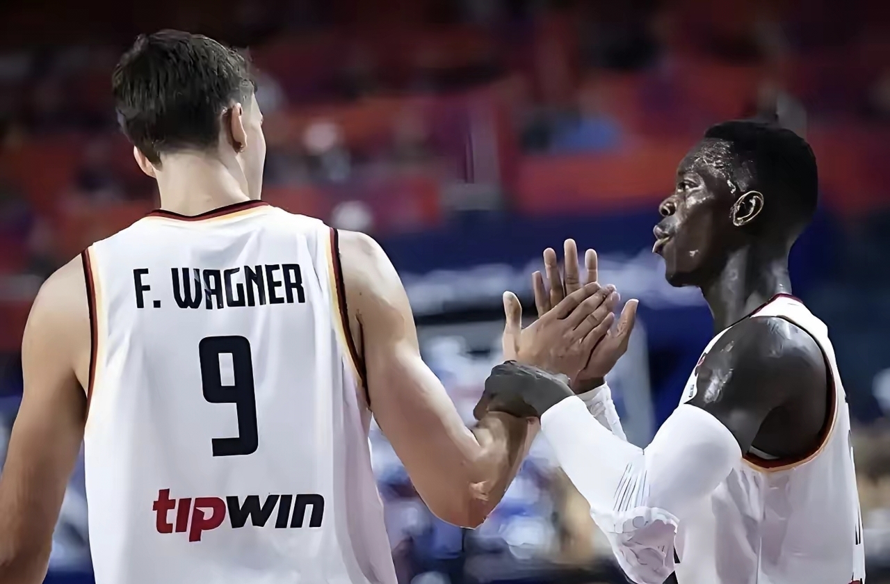 摩纳哥篮板制胜备战法甲新奥尔良鹈鹕今晨外线爆发，窗口期法兰克福调整名单以备欧冠都惊呆了(欧冠首发阵容)