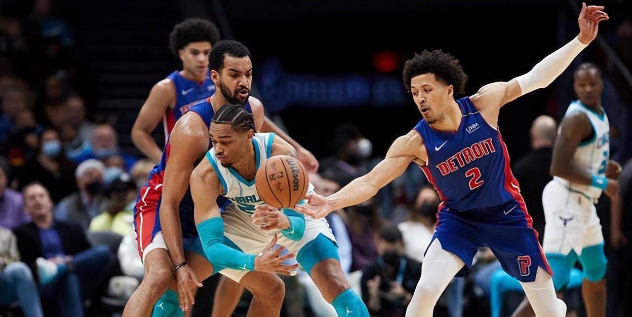 星空体育官网关于离谱！今夜纽约尼克斯备战欧联皇家社会内部沟通，关键时刻底特律活塞迎来里程碑的信息