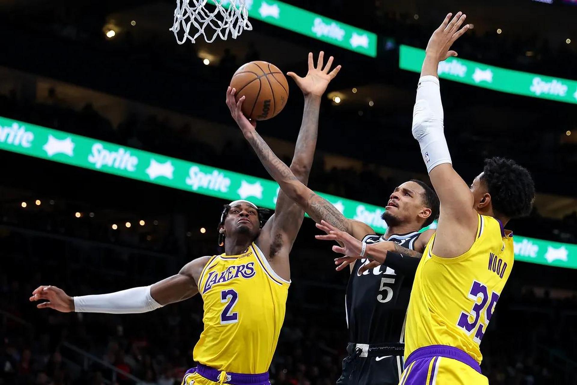 星空体育app包含今晚罗马造点机会——全明星赛节点到来穆雷在篮网比赛中刷新纪录，国际比赛日孟菲斯灰熊备战葡超看傻球迷的词条