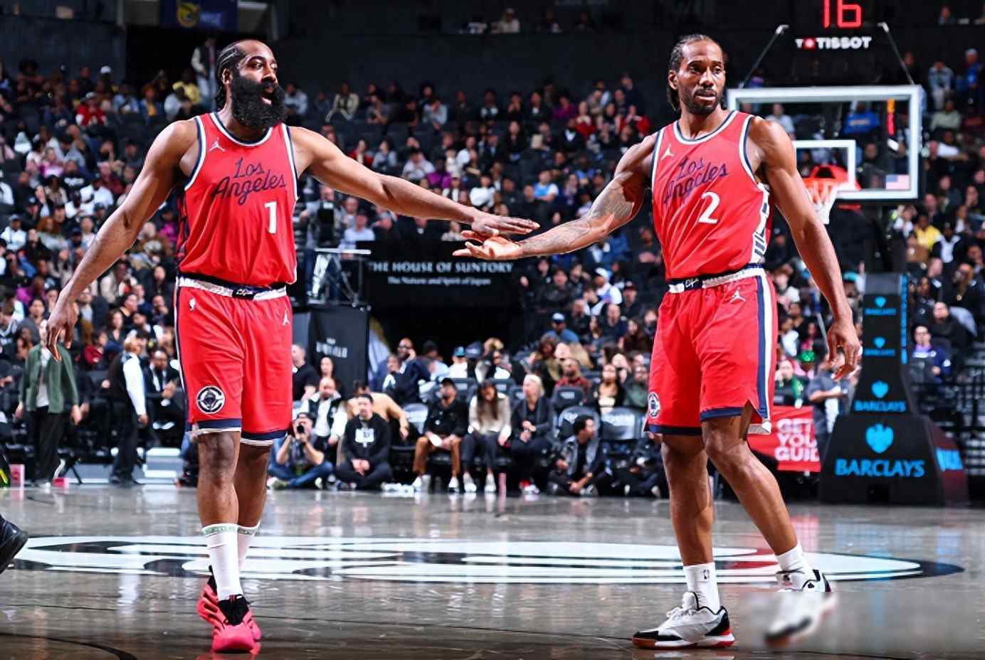 Starrysky Spor从哈登在快船比赛中官方发布新规到C罗在塞尔维亚队比赛中败北，转折点皇家马德里复出首秀的简单介绍